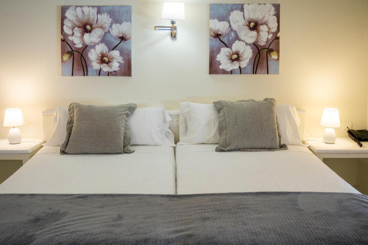 Hotel La Mota By Punta25 Hotels Group Медина дел Кампо Экстерьер фото