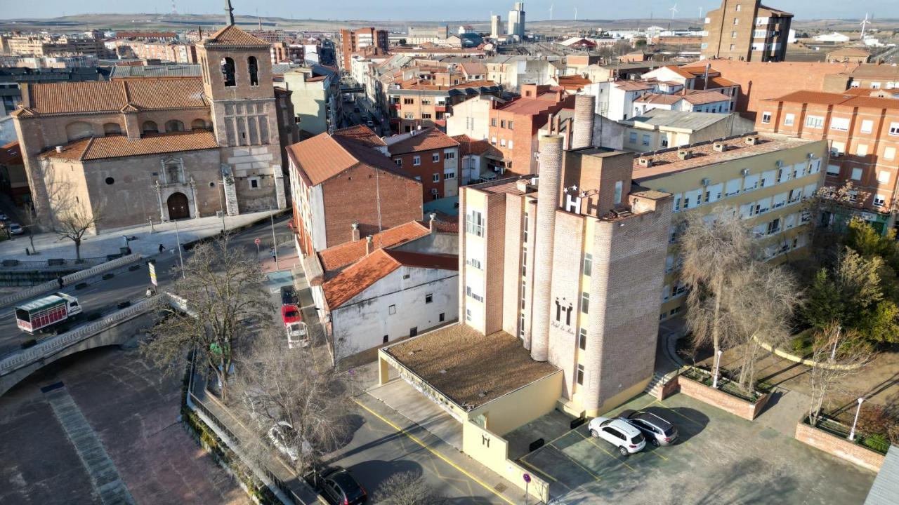Hotel La Mota By Punta25 Hotels Group Медина дел Кампо Экстерьер фото