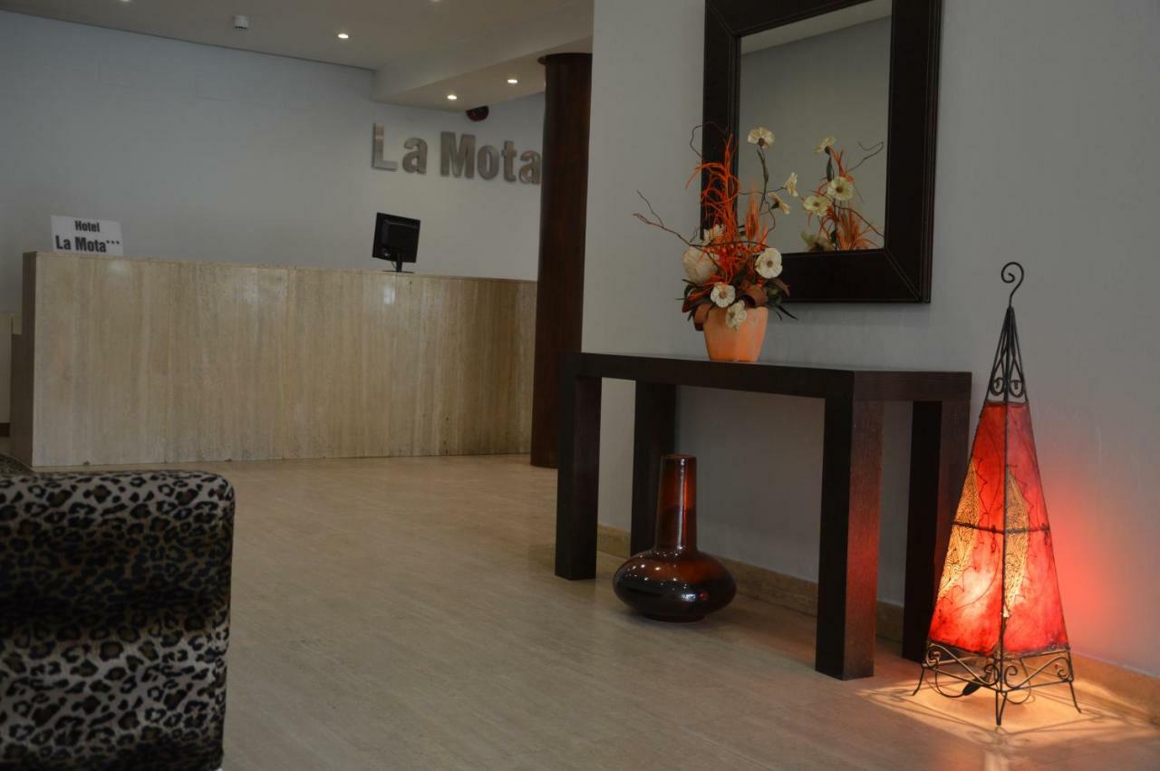 Hotel La Mota By Punta25 Hotels Group Медина дел Кампо Экстерьер фото